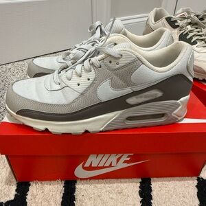 Nike Air Max 90